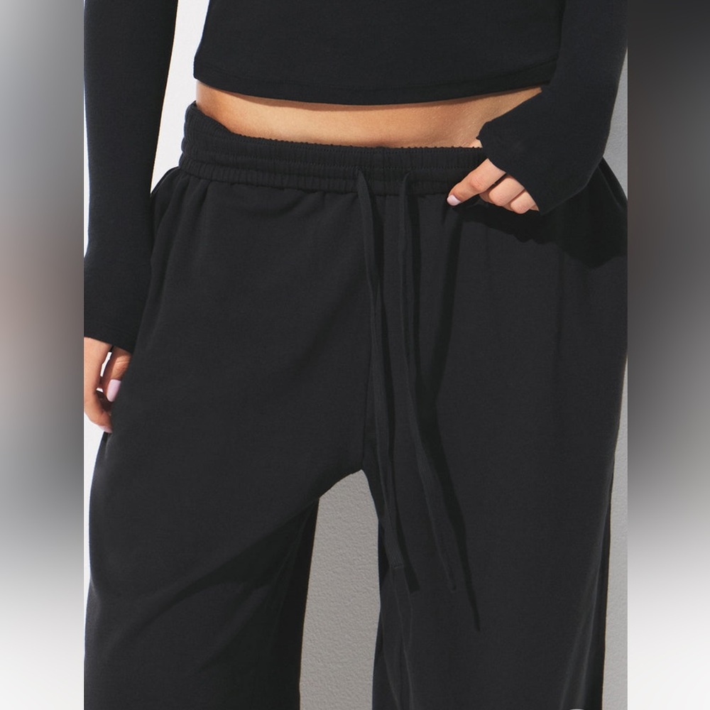 SKIMS NWT Cotton Jersey Wide Leg Pant - Soot - Picture 2 of 6